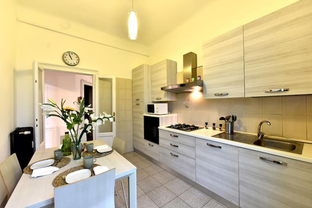 Caseospitali - Angolo Bernini Trilocale Luminoso Apartment Милано Екстериор снимка