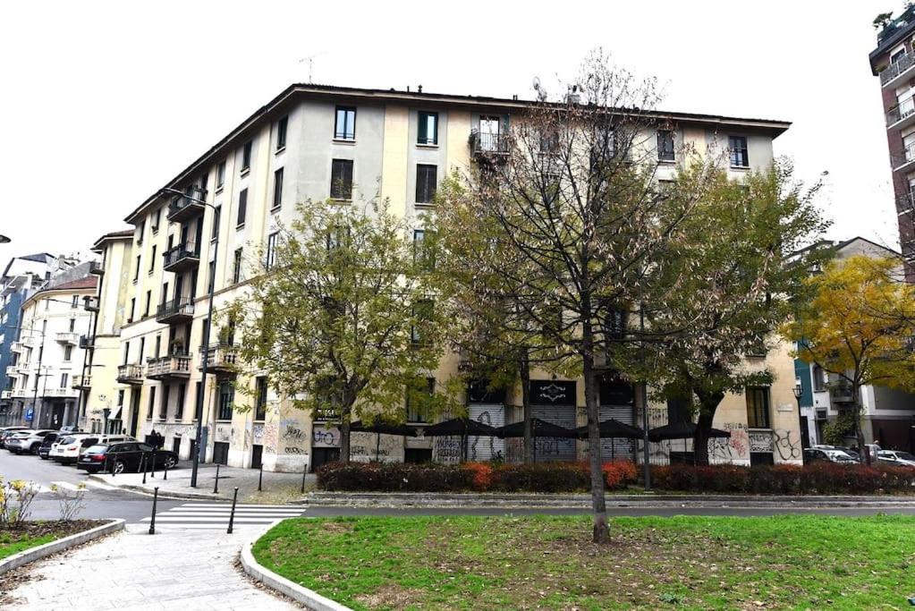 Caseospitali - Angolo Bernini Trilocale Luminoso Apartment Милано Екстериор снимка